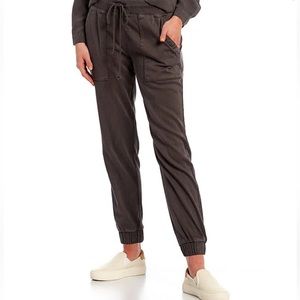 Cloth and Stone Twill Pocket Joggers
